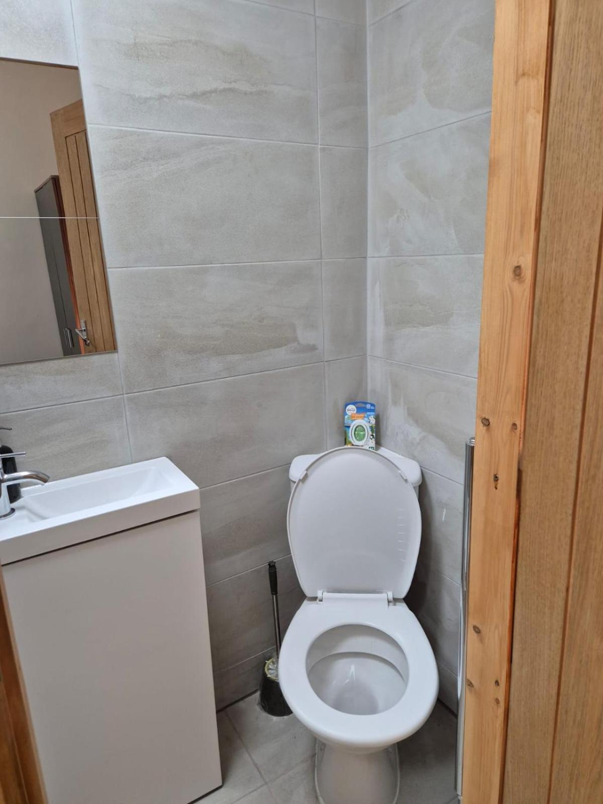 Rooms In Manchester 6 Minutes Drive To Victoria Station Exterior foto