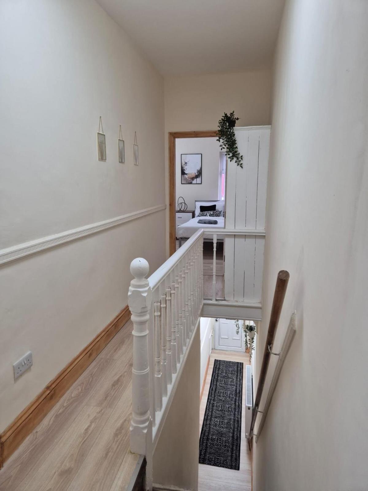 Rooms In Manchester 6 Minutes Drive To Victoria Station Exterior foto