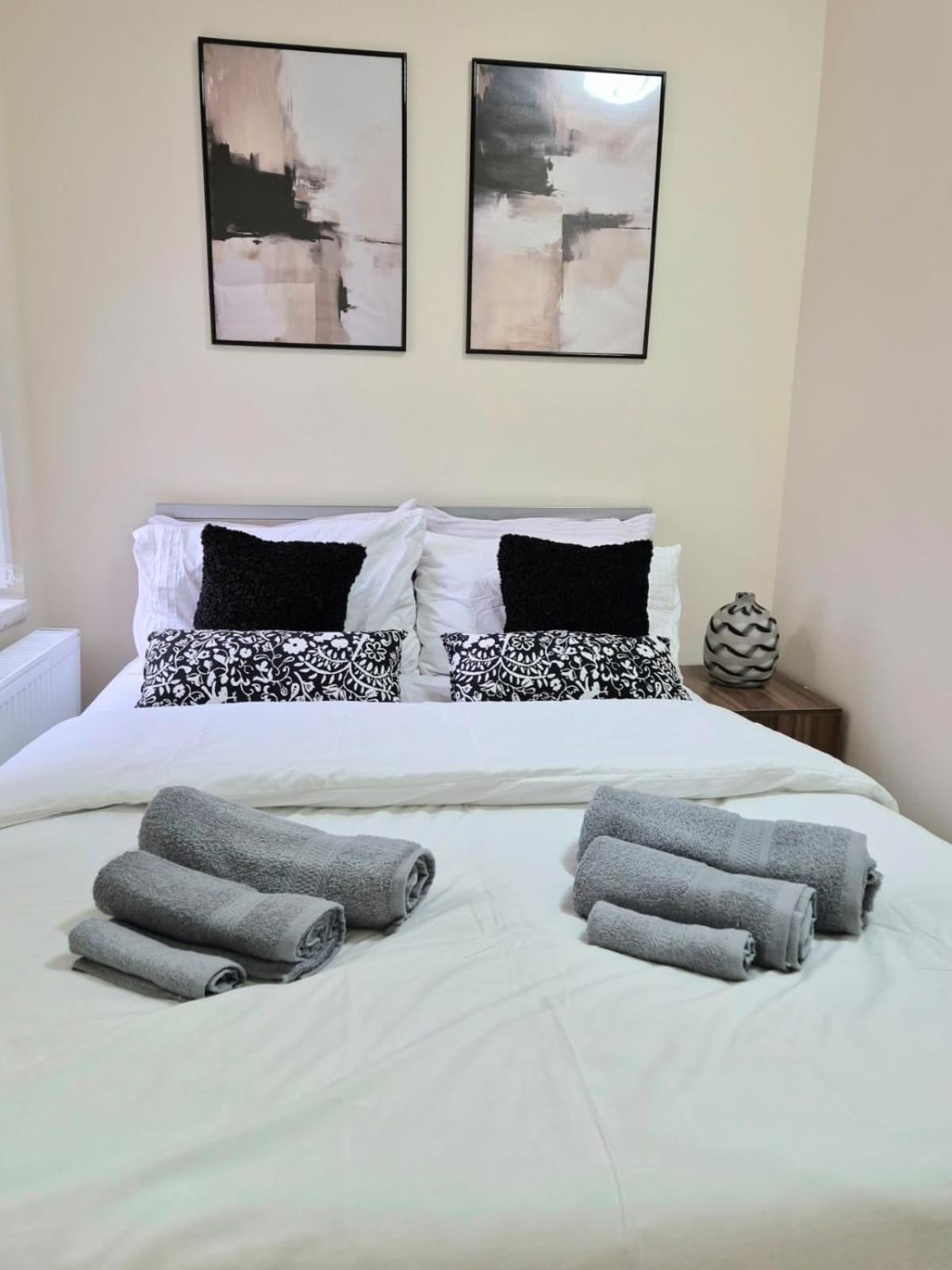 Rooms In Manchester 6 Minutes Drive To Victoria Station Exterior foto
